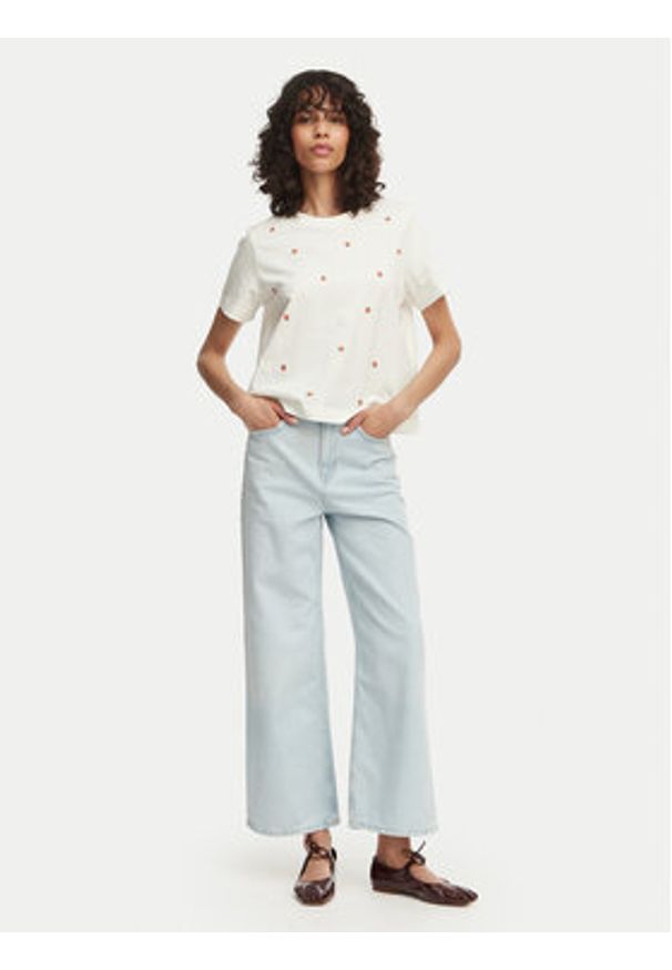 Vero Moda T-Shirt Sola 10341979 Biały Regular Fit. Kolor: biały. Materiał: bawełna