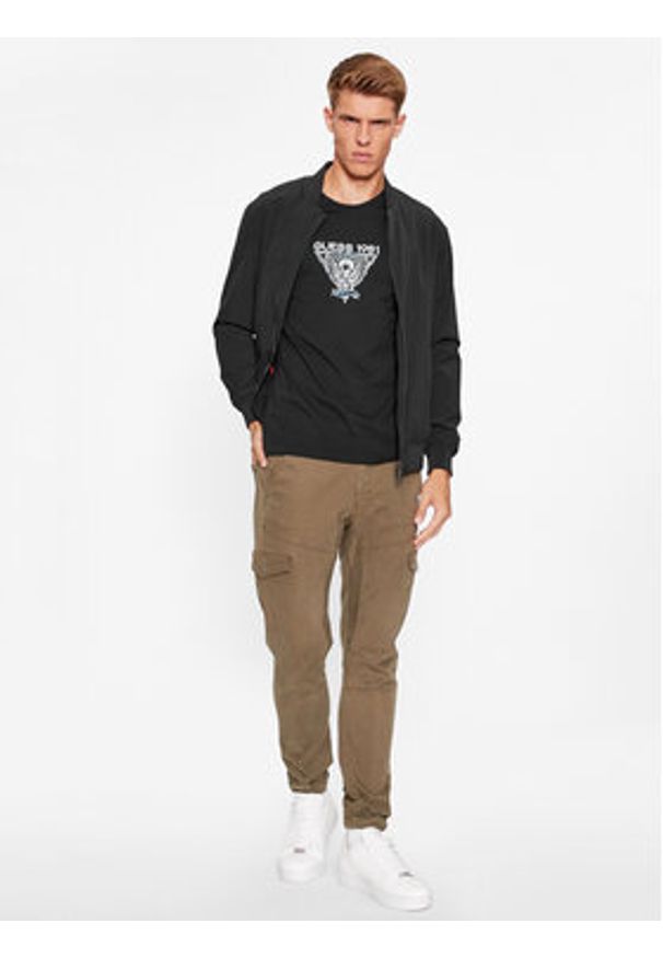 Guess Longsleeve M3BI33 J1314 Czarny Slim Fit. Kolor: czarny. Materiał: bawełna. Długość rękawa: długi rękaw