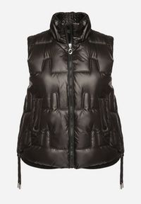 Born2be - Czarna Kamizelka Pikowana z Wysokim Kołnierzem i Kieszeniami Irinae. Okazja: na co dzień, na spotkanie biznesowe. Kolor: czarny. Materiał: jeans. Styl: casual, biznesowy #3