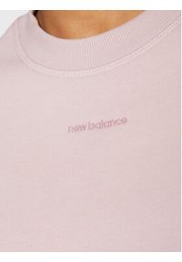 New Balance Bluza Athletics Nature WT23555 Fioletowy Relaxed Fit. Kolor: fioletowy. Materiał: bawełna