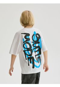Reserved - Bawełniany t-shirt z nadrukiem - biały. Kolor: biały. Materiał: bawełna. Wzór: nadruk