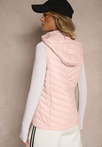 Renee - Różowa Kamizelka z Ozdobnym Pikowaniem i Kapturem z Możliwością Odpięcia Ninaviona. Okazja: na co dzień. Kolor: różowy. Materiał: jeans. Styl: klasyczny, casual, elegancki #5