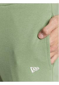 New Era Spodnie dresowe Essential 60284702 Zielony Relaxed Fit. Kolor: zielony. Materiał: bawełna #3