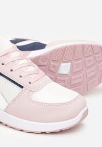 Born2be - Biało-Różowe Sneakersy z Metaliczną Wstawką i Przeszyciami Natasina. Kolor: wielokolorowy, biały