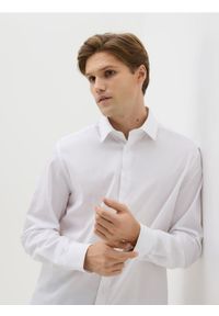 Reserved - Bawełniana koszula regular fit - biały. Kolor: biały. Materiał: bawełna