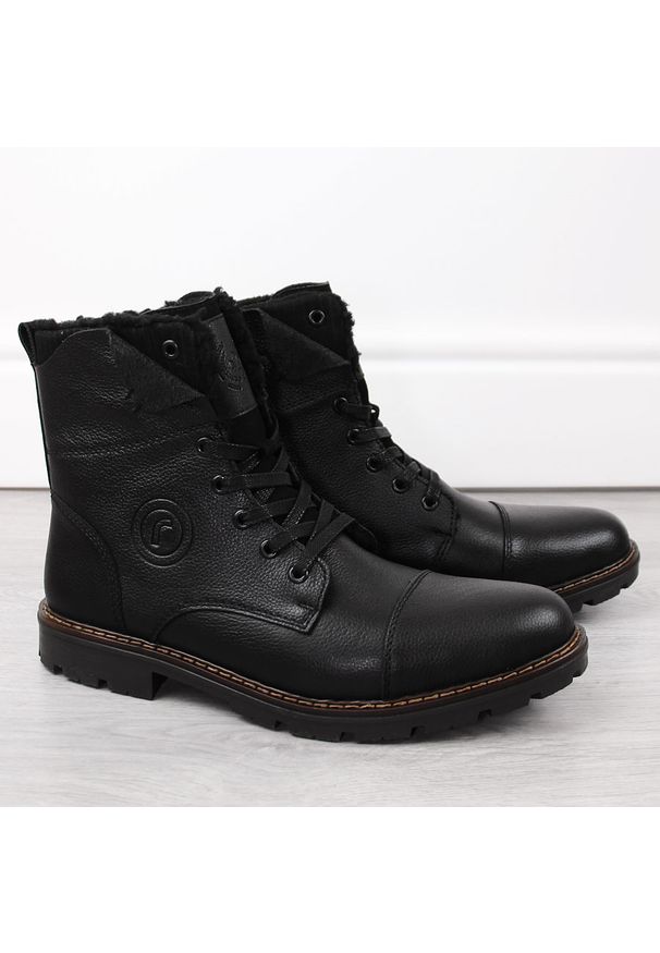 Skórzane botki buty męskie ocieplane wełną czarne Rieker 32133-00. Kolor: czarny. Materiał: skóra ekologiczna