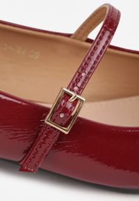Born2be - Bordowe Lakierowane Balerinki Vices ze Skórzaną Wkładką i Paskiem Timaelle. Okazja: na co dzień. Zapięcie: pasek. Kolor: czerwony. Materiał: skóra, lakier. Styl: casual, elegancki #6