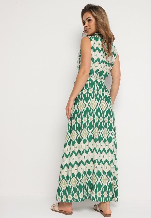 Born2be - Zielona Koszulowa Sukienka z Wiskozy z Rozkloszowanym Dołem i Paskiem w Talii Drivima. Okazja: na imprezę. Kolor: zielony. Materiał: wiskoza. Typ sukienki: koszulowe. Styl: elegancki