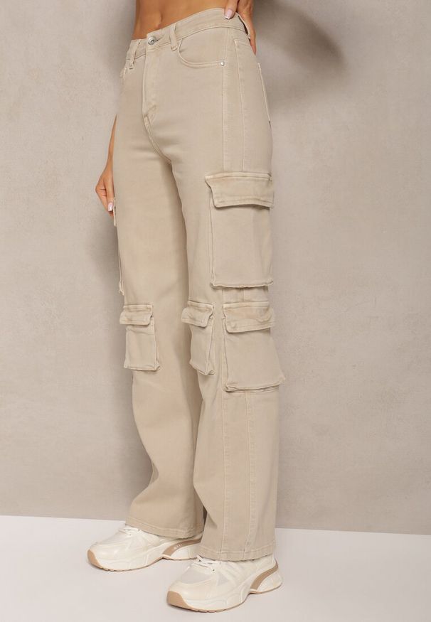 Renee - Beżowe Spodnie Typu Bojówki z Bawełny High Waist z Kieszeniami Zefara. Stan: podwyższony. Kolor: beżowy. Materiał: bawełna