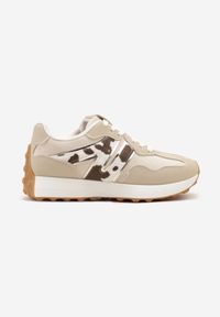 Renee - Czarno-Białe Sneakersy Ozdobione Geometrycznym Motywem Rilameia. Okazja: na co dzień. Kolor: czarny. Materiał: jeans. Wzór: aplikacja, geometria. Sezon: wiosna, lato