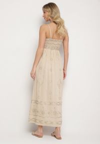 Born2be - Beżowa Rozkloszowana Sukienka na Ramiączkach z Wiskozy Zdobiona Haftem Ulonelitia. Okazja: na co dzień. Typ kołnierza: dekolt w serek. Kolor: beżowy. Materiał: wiskoza. Długość rękawa: na ramiączkach. Wzór: aplikacja, haft. Styl: casual, elegancki #2