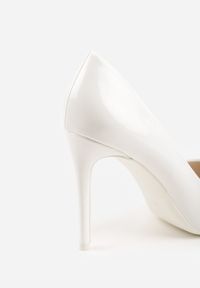 Born2be - Białe Wsuwane Szpilki z Noskiem w Szpic Eritria. Nosek buta: szpiczasty. Zapięcie: bez zapięcia. Kolor: biały. Obcas: na szpilce. Styl: elegancki, klasyczny #4