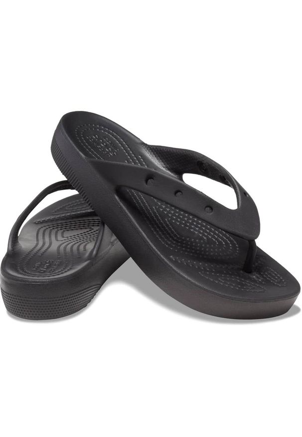 Japonki plażowe damskie Crocs Classic Platform Flip. Okazja: na plażę. Kolor: czarny. Obcas: na platformie. Styl: klasyczny, elegancki