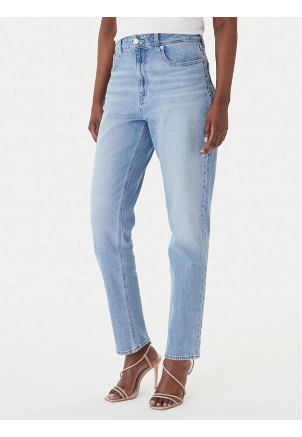 Calvin Klein Jeans Jeansy LV047E787G Niebieski Mom Fit. Kolor: niebieski