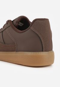 Renee - Brązowe Sneakersy VICES w Stylu Kultowych Tenisówek z Łączonych Materiałów Azivina. Okazja: na co dzień, na imprezę. Kolor: brązowy. Materiał: materiał #2