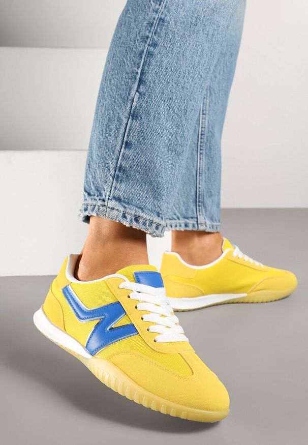 Born2be - Żółte Sneakersy w Stylu Kultowych Tenisówek z Ozdobnymi Przeszyciami Elanicia. Okazja: na co dzień, na spotkanie biznesowe, do pracy. Kolor: żółty