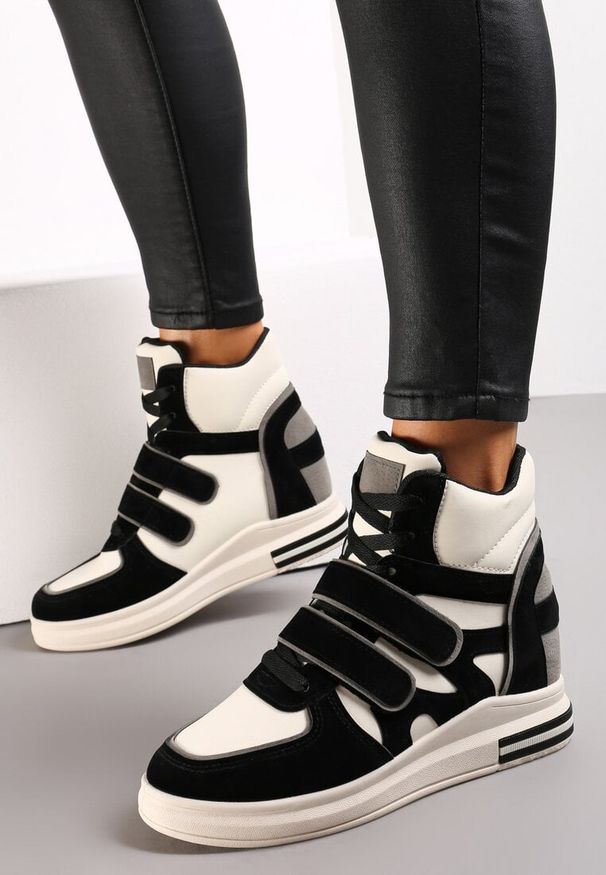Renee - Czarno-Białe Sneakersy na Ukrytym Koturnie Zapięcie na Rzep Dodatkowo Sznurowane z Ozdobnymi Wstawkami z Ekozamszu Tisgnet. Zapięcie: rzepy. Kolor: czarny. Szerokość cholewki: normalna. Obcas: na koturnie