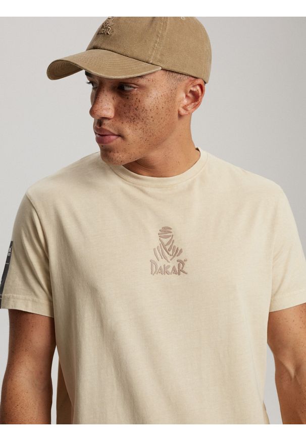 Diverse - T-shirt męski z nadrukiem DKR D 0523 S1822 - - Rozmiar: XL. Kolor: beżowy. Materiał: bawełna. Wzór: nadruk