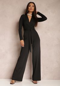 Renee - Czarny Kombinezon z Kopertowym Dekoltem Ivemie. Okazja: na co dzień, na imprezę. Kolor: czarny. Materiał: wiskoza. Styl: wizytowy, klasyczny, casual, elegancki #4