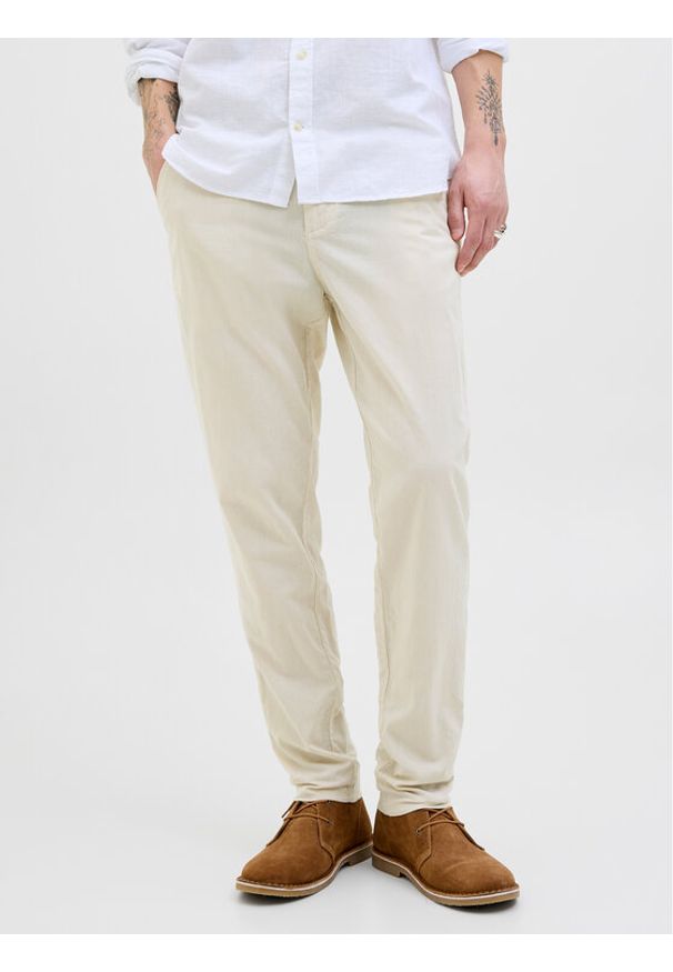 Jack & Jones Chinosy Stace 12248604 Écru Tapered Fit. Kolor: kremowy. Materiał: bawełna
