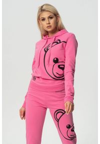 MOSCHINO Różowa bluza damska z kapturem, Rozmiar M. Typ kołnierza: kaptur. Kolor: różowy. Wzór: nadruk
