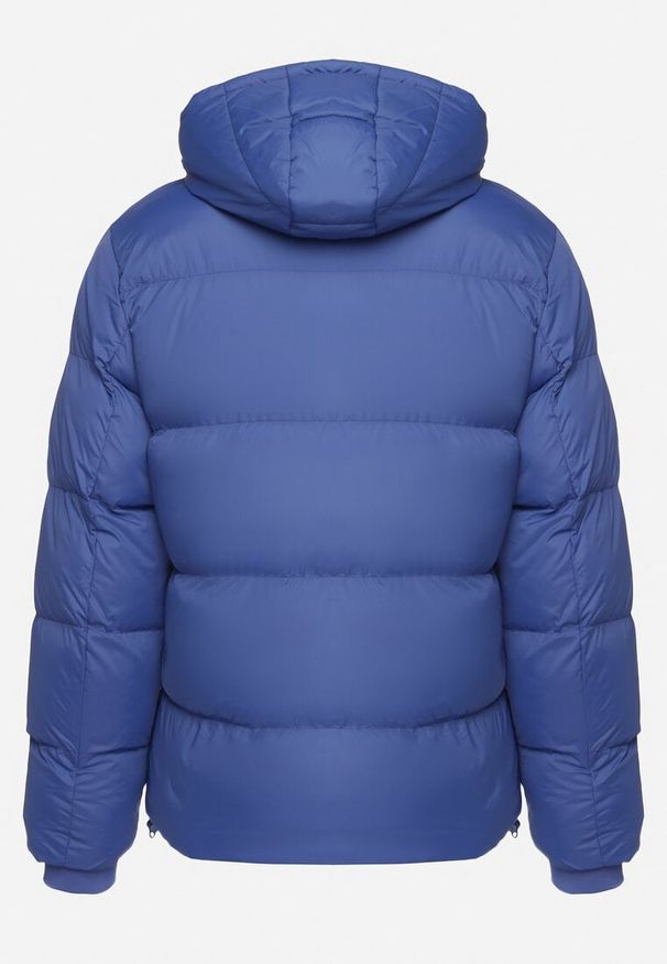 Born2be - Niebieska Kurtka Zimowa z Klasycznym Pikowaniem i Odpinanym Kapturem Vamilie. Okazja: do pracy, na spacer. Kolor: niebieski. Materiał: jeans. Sezon: zima. Styl: klasyczny
