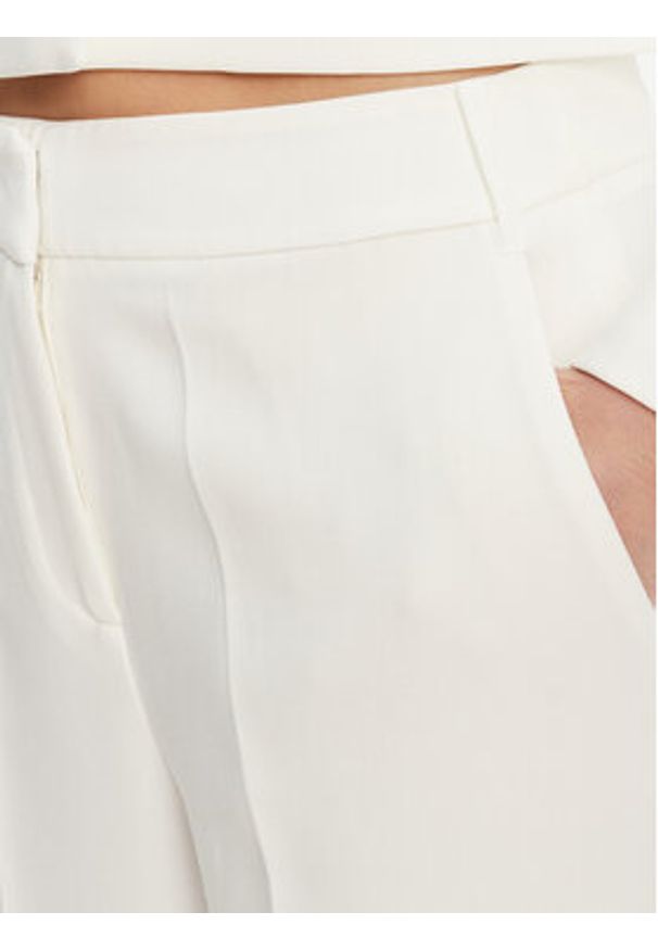 Tatuum Spodnie materiałowe Masda 2 T2508.146 Écru Wide Leg. Kolor: kremowy. Materiał: syntetyk