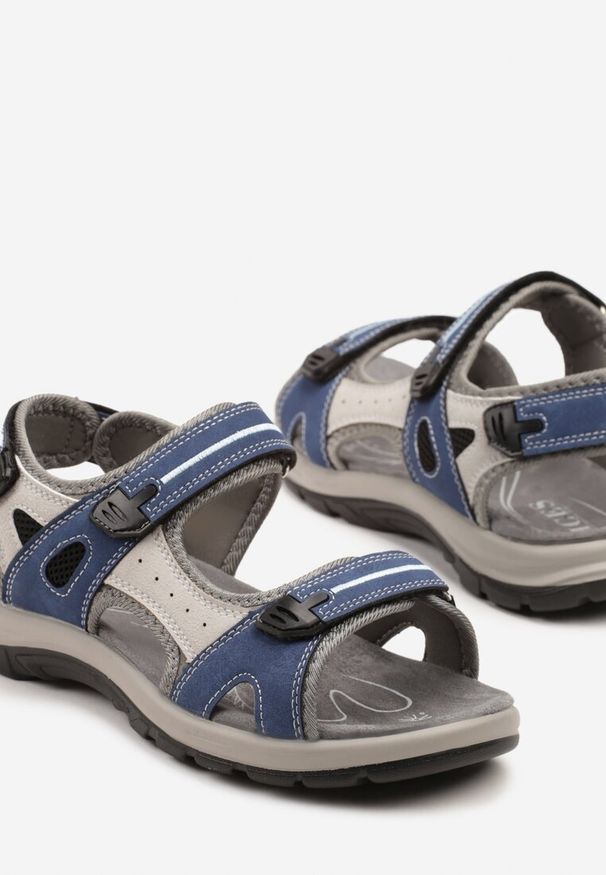 Renee - Niebiesko-Szare Sandały Vices w Stylu Sportowym z Rzepami Elliola. Okazja: na co dzień. Zapięcie: rzepy. Kolor: niebieski. Materiał: materiał. Styl: sportowy