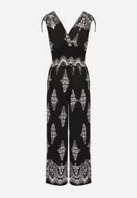 Born2be - Czarny Kombinezon w Orientalny Wzór z Dekoltem w Serek Izena. Okazja: na co dzień. Kolor: czarny. Wzór: aplikacja. Styl: casual #2