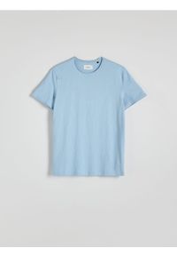 Reserved - Gładki t-shirt regular fit - jasnoniebieski. Kolor: niebieski. Materiał: bawełna, dzianina. Wzór: gładki