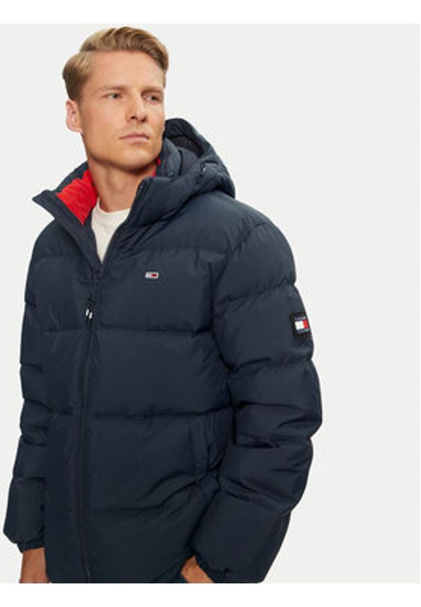 Tommy Jeans Kurtka puchowa Essential DM0DM19786 Granatowy Regular Fit. Kolor: niebieski. Materiał: syntetyk