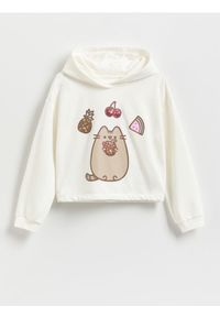 Reserved - Bluza z aplikacją Pusheen - złamana biel. Materiał: bawełna. Długość: krótkie. Wzór: aplikacja