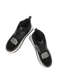 Czarne Botki Ravini Stylowe Skórzane Buty. Okazja: na co dzień. Zapięcie: sznurówki. Kolor: czarny. Materiał: skóra. Wzór: aplikacja. Styl: elegancki #6