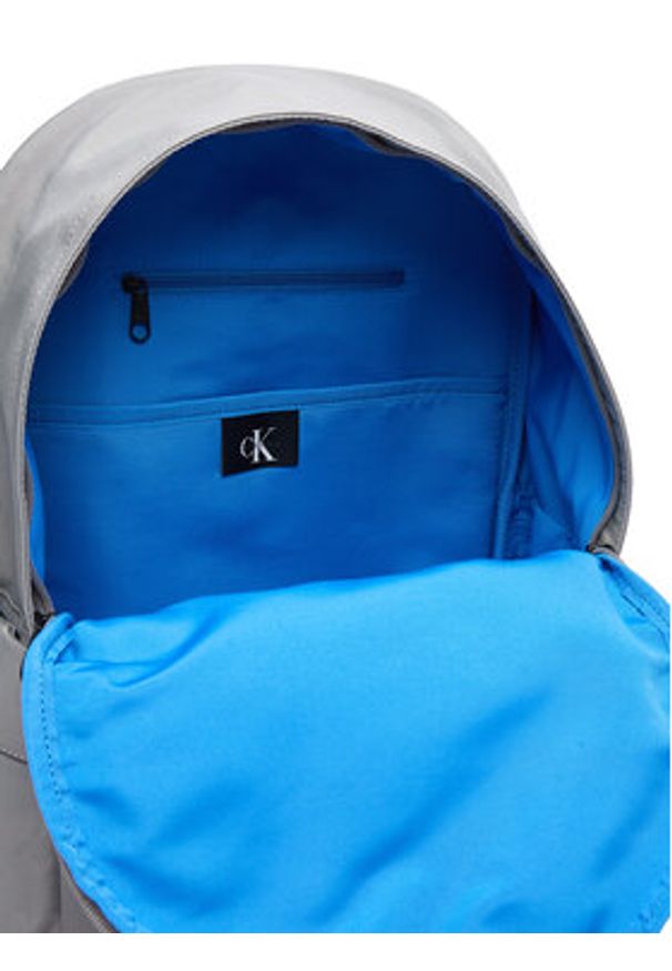 Calvin Klein Plecak Bold Round Backpack LV04D3114G Szary. Kolor: szary. Materiał: materiał