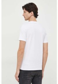Guess t-shirt bawełniany kolor biały z aplikacją. Kolor: biały. Materiał: bawełna. Wzór: aplikacja. Styl: klasyczny #2