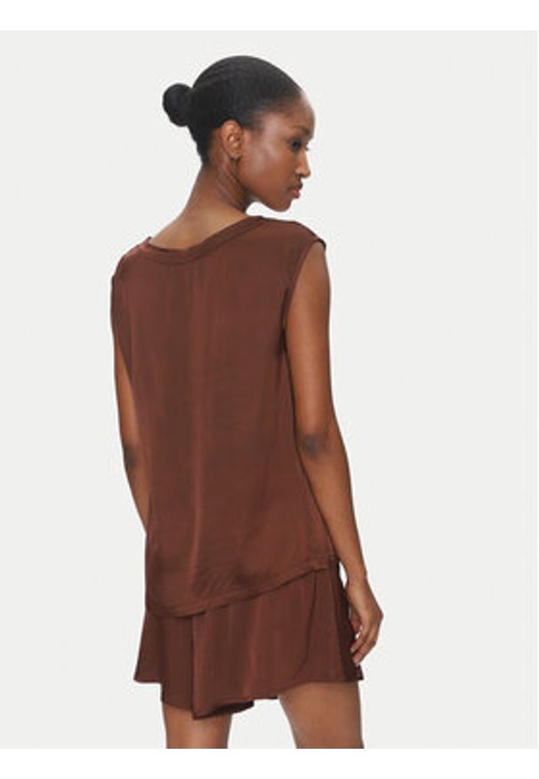 ViCOLO Bluzka TD0763 Brązowy Regular Fit. Kolor: brązowy. Materiał: syntetyk