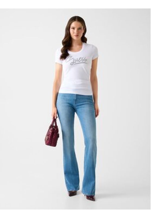 Guess T-Shirt W6RI24 J1314 Biały Regular Fit. Kolor: biały. Materiał: bawełna