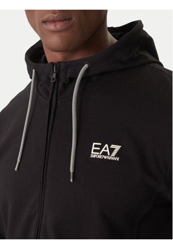 EA7 Emporio Armani Dres 7M000236 AF13512 MC156 Czarny Regular Fit. Kolor: czarny. Materiał: bawełna