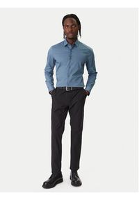 Calvin Klein Koszula Essentials LV019EU037 Niebieski Slim Fit. Kolor: niebieski. Materiał: bawełna #4