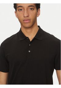 Calvin Klein Polo LV04LB220G Czarny Regular Fit. Typ kołnierza: polo. Kolor: czarny. Materiał: syntetyk #4