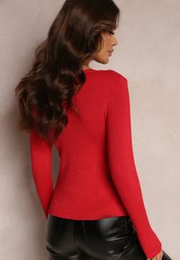 Renee - Czerwony Sweter z Prążkowanej Dzianiny i Połyskującą Nitką Sunner. Kolor: czerwony. Materiał: dzianina, prążkowany. Długość rękawa: długi rękaw. Długość: długie #5