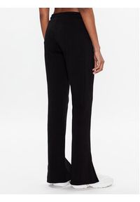 Calvin Klein Jeans Spodnie dresowe J20J221052 Czarny Regular Fit. Kolor: czarny. Materiał: dresówka, syntetyk, bawełna #3