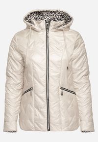 Born2be - Ciemnoszara Pikowana Kurtka z Kapturem i Podszewką w Panterkę Felandre. Okazja: na co dzień, na spacer. Typ kołnierza: kaptur. Kolekcja: plus size. Kolor: szary. Materiał: jeans. Wzór: motyw zwierzęcy. Styl: klasyczny, casual
