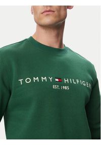 TOMMY HILFIGER - Tommy Hilfiger Bluza Logo MW0MW11596 Zielony ciemny Regular Fit. Kolor: zielony. Materiał: syntetyk #3