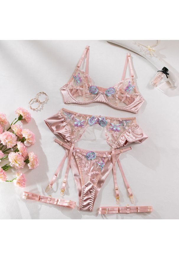 Intica - Komplet bielizny z koronkową aplikacją i paskami Sigtrud. Materiał: koronka. Wzór: aplikacja