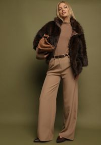 Born2be - Brązowa Kurtka Futerko na Suwak z Wysokim Kołnierzem i Rękawami 3/4 Lelvila. Okazja: na co dzień. Typ kołnierza: golf. Kolor: brązowy. Materiał: futro. Styl: casual, elegancki #7