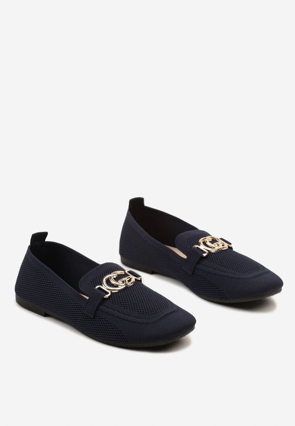 Born2be - Granatowe Wsuwane Mokasyny z Kwadratowym Noskiem i Metalową Ozdobą Anelda. Okazja: na co dzień, na spotkanie biznesowe. Zapięcie: bez zapięcia. Kolor: niebieski. Materiał: jeans. Wzór: aplikacja. Styl: biznesowy, casual, elegancki