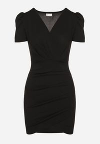 Born2be - Czarna Dopasowana Sukienka z Kopertowym Dekoltem Hallimea. Okazja: na imprezę. Typ kołnierza: dekolt kopertowy. Kolor: czarny. Wzór: aplikacja. Typ sukienki: kopertowe. Styl: elegancki, klasyczny #5