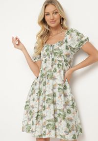 Born2be - Zielona Sukienka z Bufiastymi Rękawami i Wiązaniem przy Dekolcie z Gumką na Plecach Vikninna. Okazja: na co dzień, na randkę. Kolor: zielony. Materiał: jeans. Wzór: aplikacja, kwiaty. Sezon: lato. Styl: casual #4