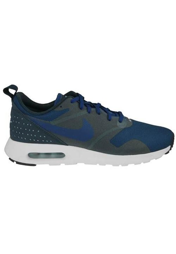 Buty do chodzenia męskie Nike Air Max Tavas. Zapięcie: sznurówki. Kolor: wielokolorowy. Materiał: materiał, syntetyk, tkanina. Szerokość cholewki: normalna. Model: Nike Air Max. Sport: turystyka piesza